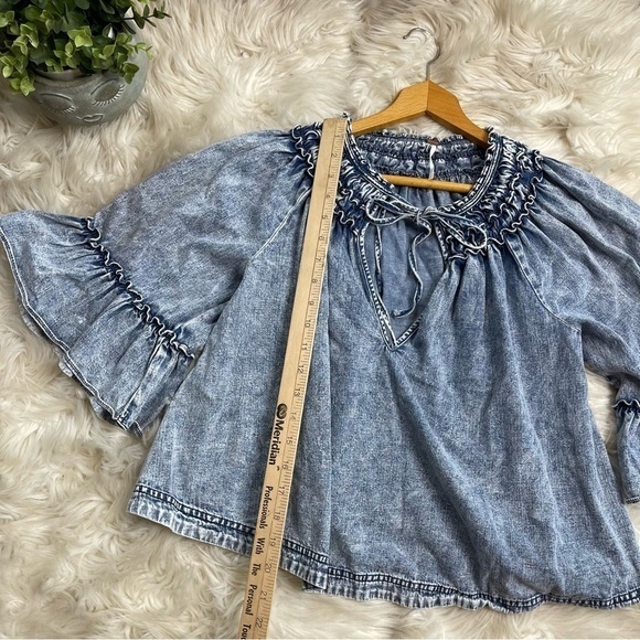 Free People Ainsley Denim‎ Top - Picture 6 of 9